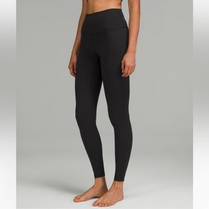 LULULEMON Wunder Under High-Rise Tight 28" (Size 6)